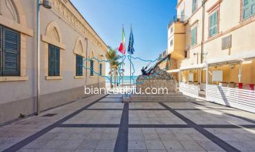 marina di ragusa monumento caduti guerra