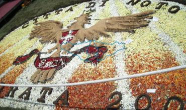 infiorata di noto ogni anno per la via corrado nicolaci