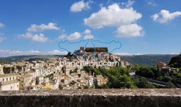 vista di ragusa ibla inferiore monumento unesco