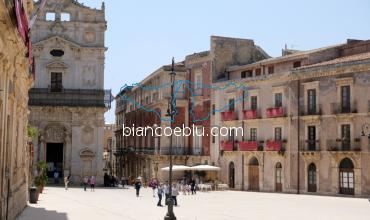 duomo square is the main square in ortigia