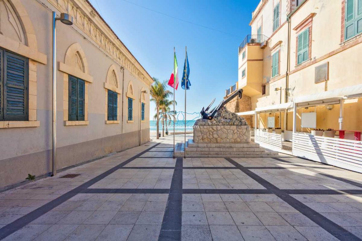 Marina di Ragusa Best beaches, what to see and to do