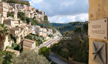 B&B e Casa Vacanze a Marina di Ragusa - vista-su-ragusa-ibla - foto #1