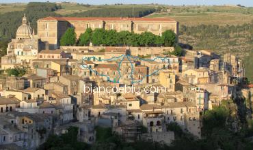 B&B and Holiday Apartments in Marina di Ragusa - view-of-ragusa-ibla - foto #2